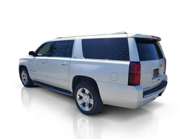 Used 2016 IRIDESCENT PEARL TRICOAT Chevrolet LTZ image 3