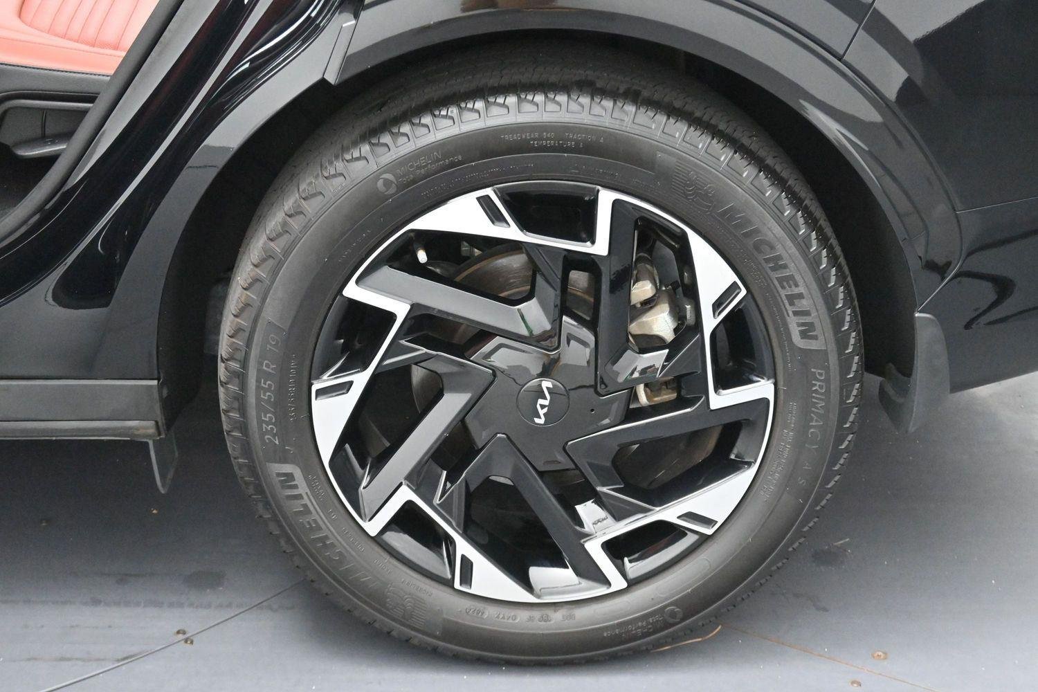 Used 2024 Ebony Black Kia SX-Prestige image 38