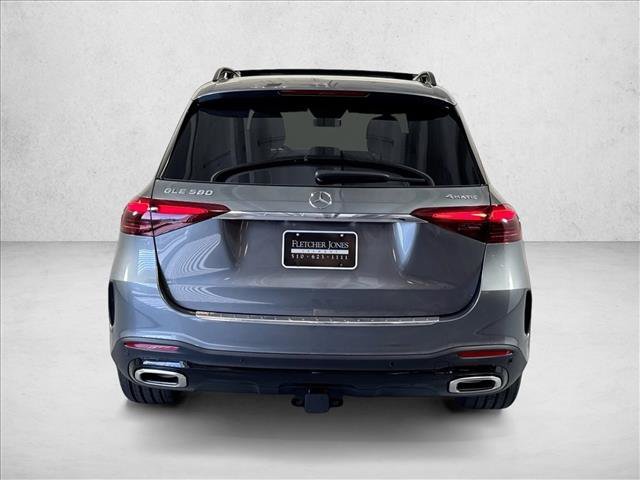 New 2026 Selenite Grey Metallic Mercedes-Benz GLE 580 image 36