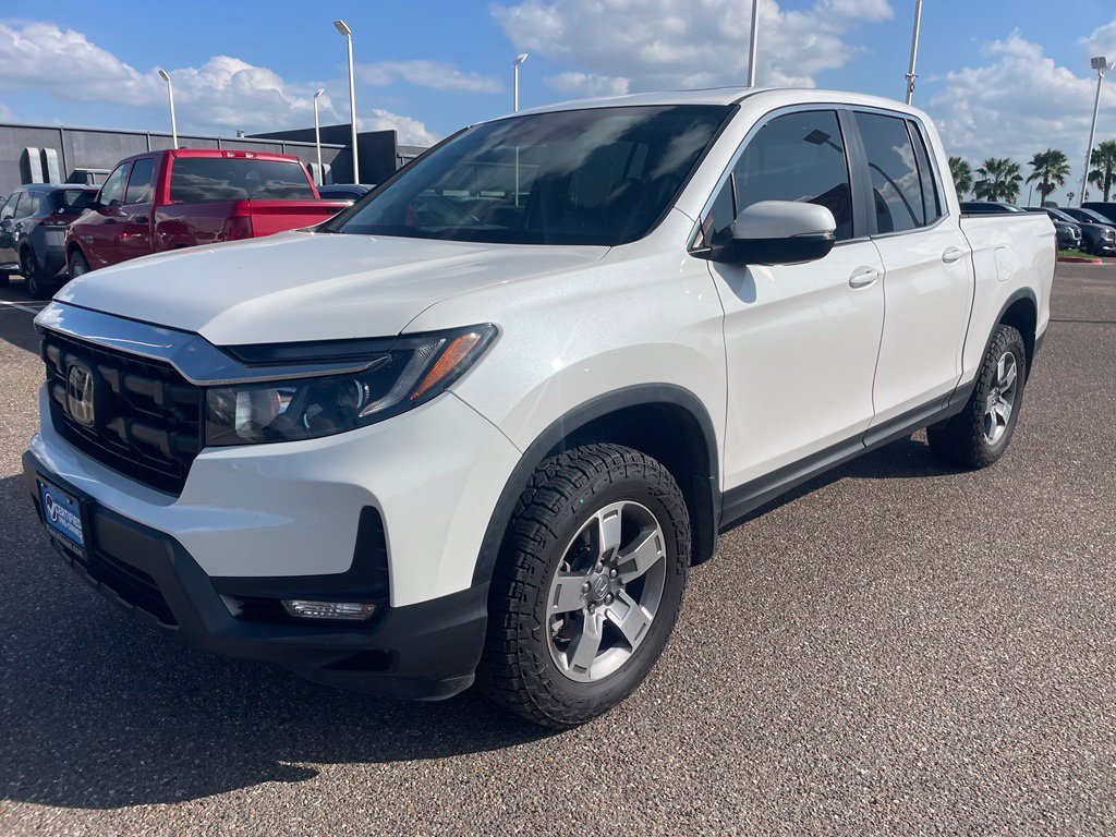 Used 2024 White Honda RTL image 6