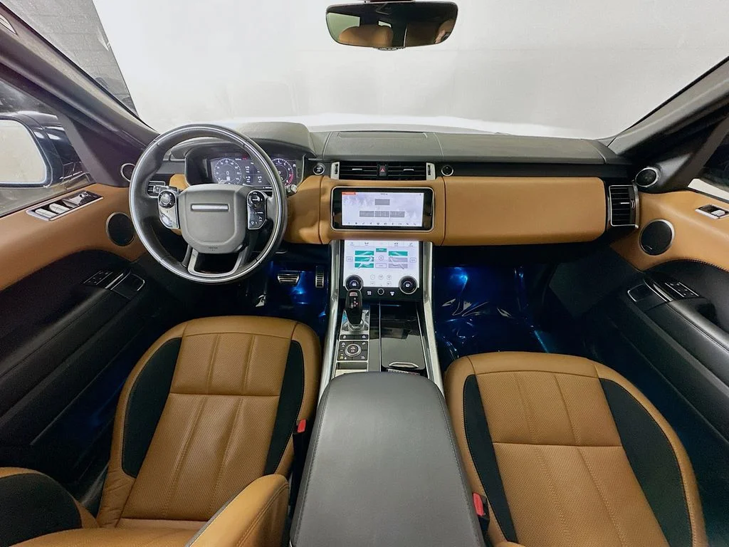 Used 2020 Green Land Rover HSE Dynamic image 25