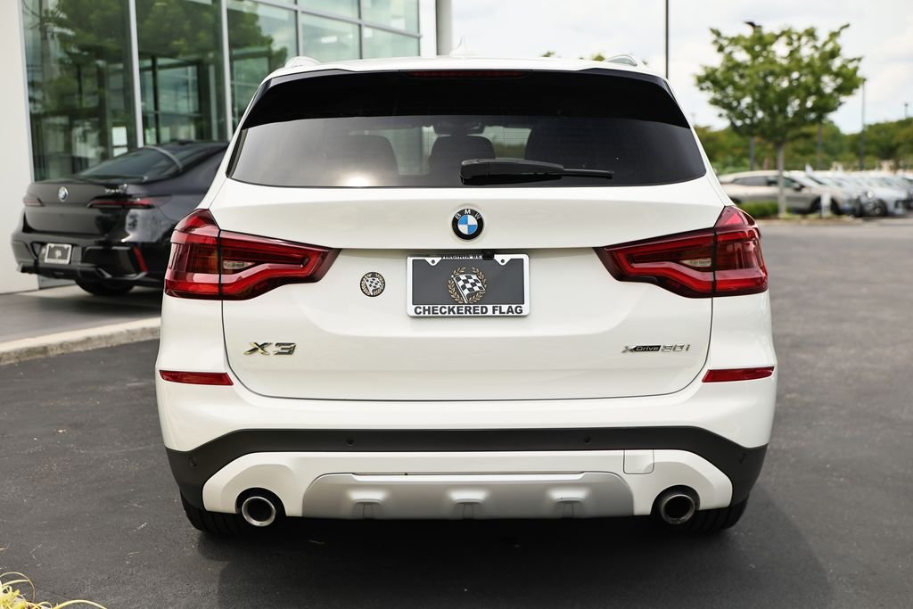 Used 2020 Alpine White BMW xDrive30i image 10