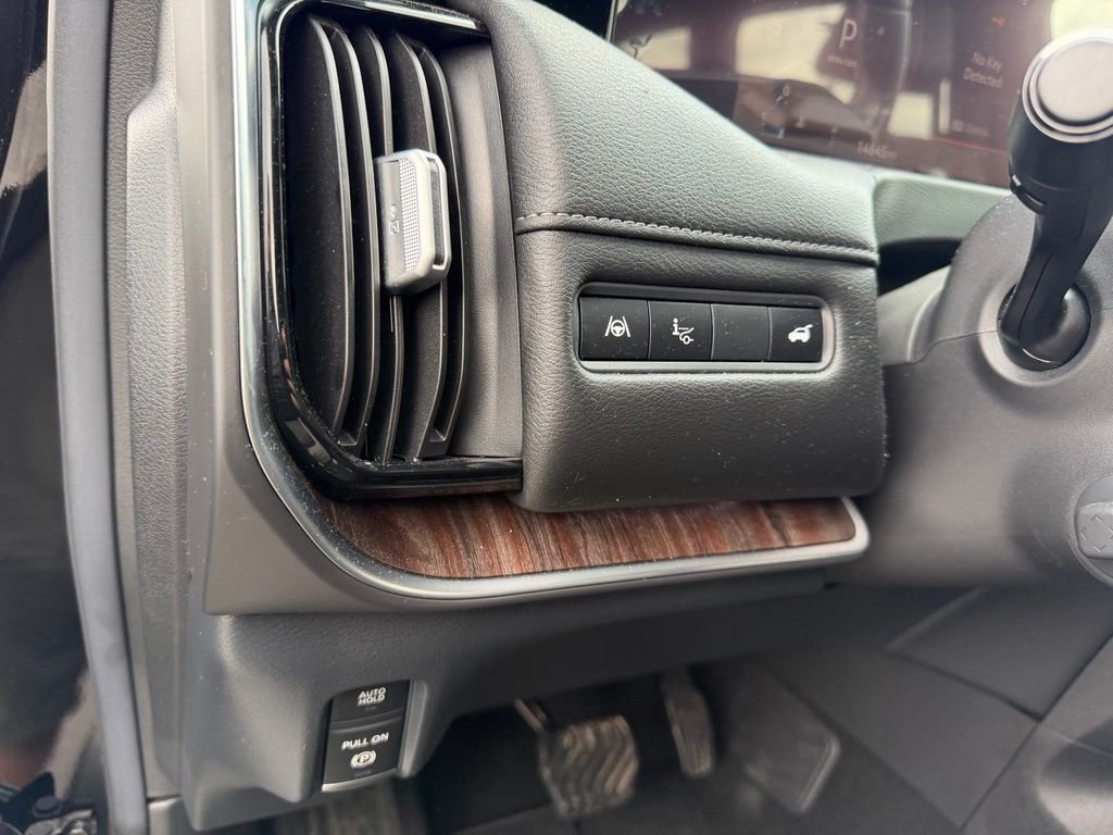 Used 2025 Black Nissan Platinum Reserve image 13