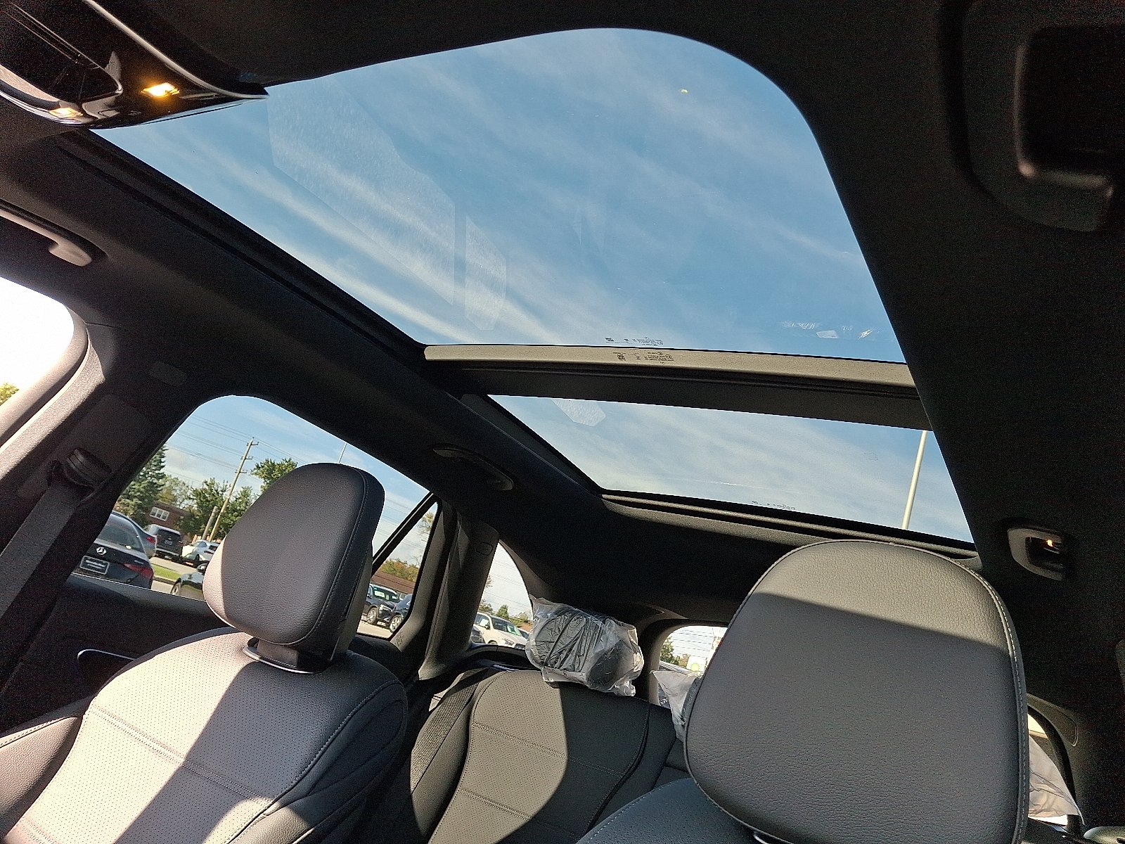 2026 Mercedes-Benz GLC Base - Photo 12