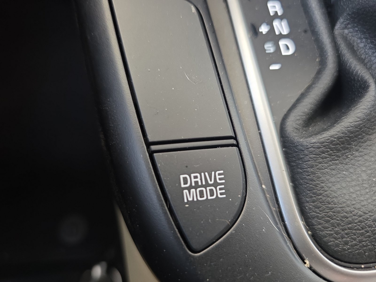 Certified Used 2025 Steel Gray Kia LX image 17