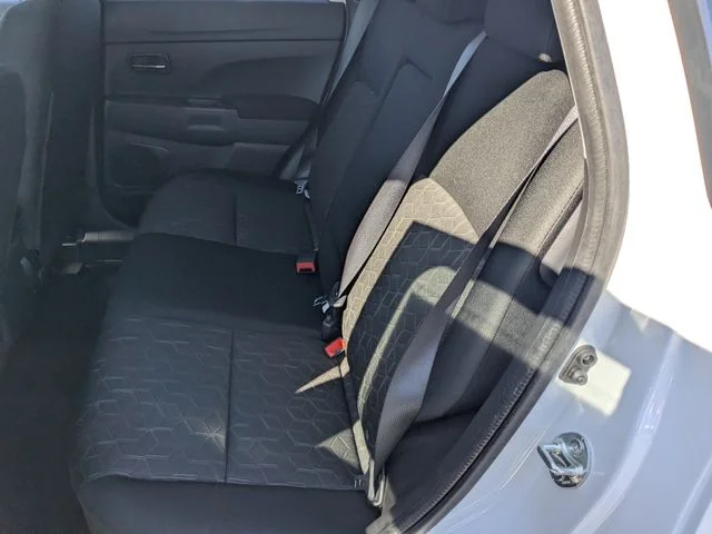 New 2026 White Mitsubishi ES image 18