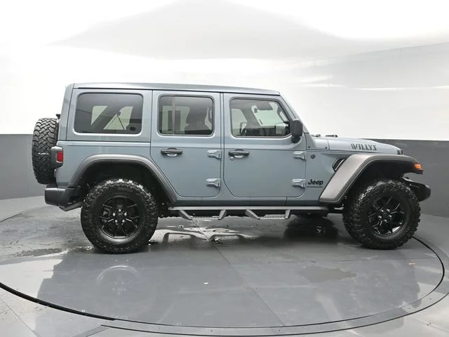 Used 2024 Gray Jeep Sport image 8