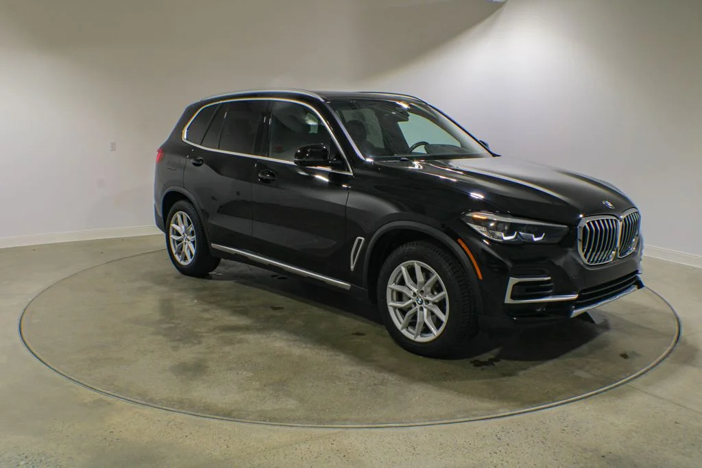 Used 2023 Jet Black BMW xDrive40i image 7