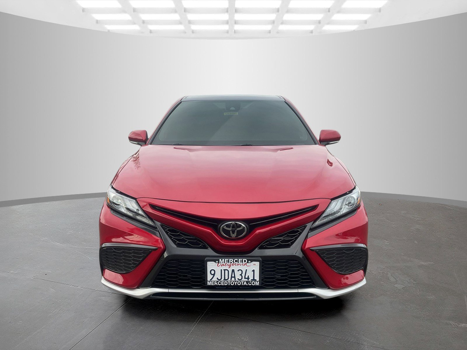 2024 Toyota Camry XSE - Photo 8