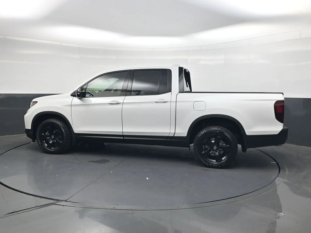 New 2026 Platinum White Pearl Honda Black Edition image 7