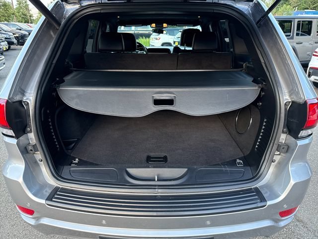 Used 2021 Billet Silver Metallic Clearcoat Jeep Laredo X image 12