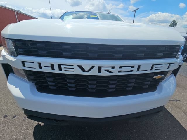 Used 2022 Summit White Chevrolet Custom image 34