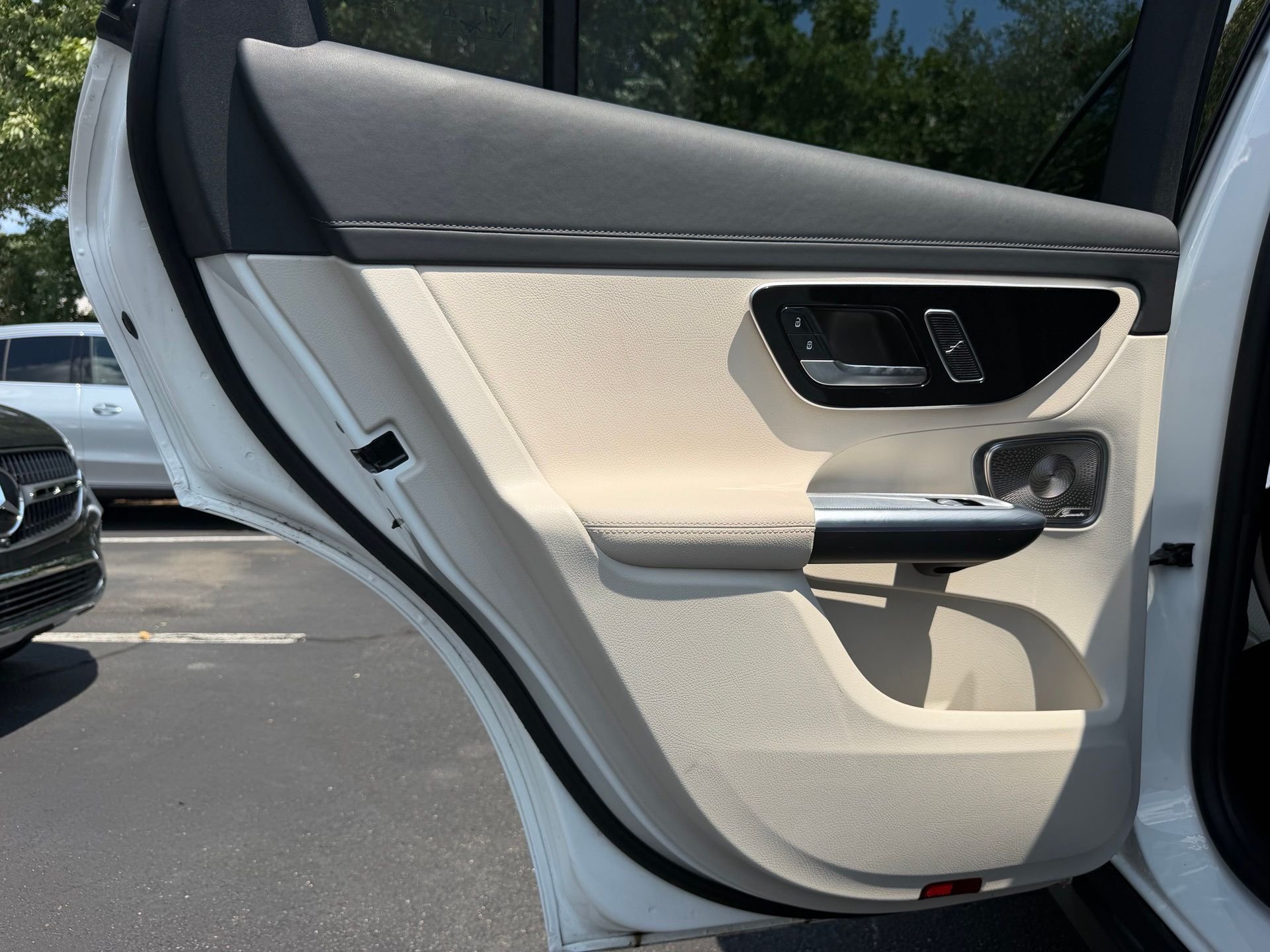 Certified Used 2023 White Mercedes-Benz GLC 300 image 19