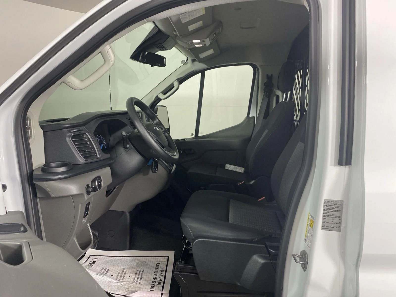 Used 2025 Oxford White Ford Base image 6