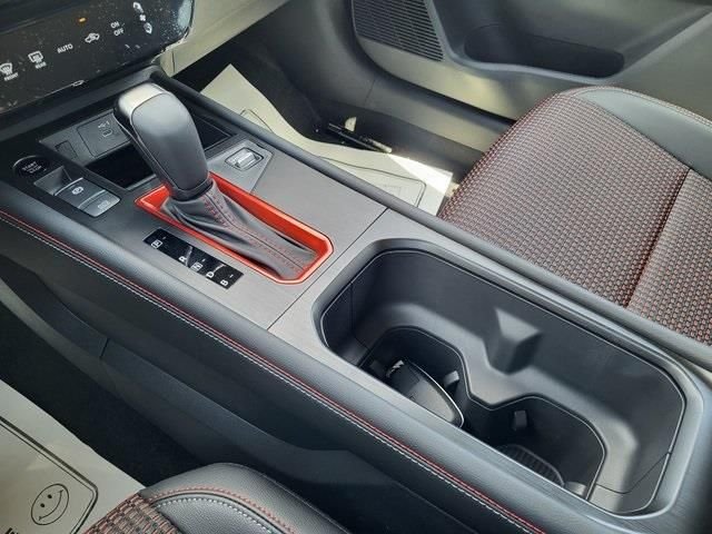 2025 Nissan Kicks SR - Photo 17