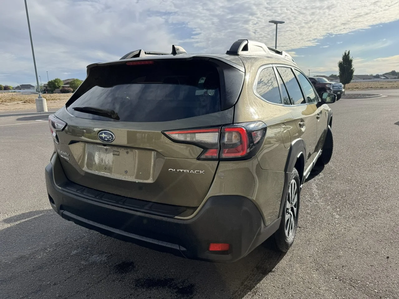Used 2024 Autumn Green Metallic Subaru Premium image 5