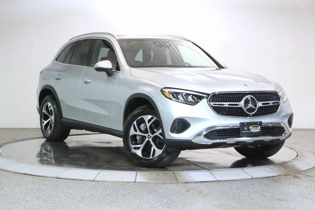 2025 Mercedes-Benz GLC GLC 350e 4MATIC's photo