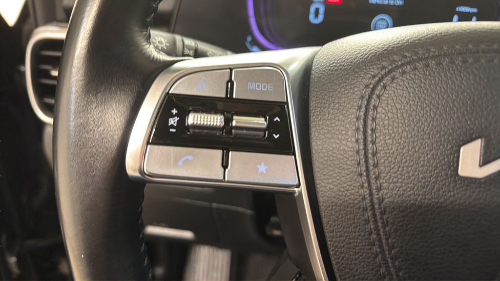 Used 2025 Gray Kia S image 21