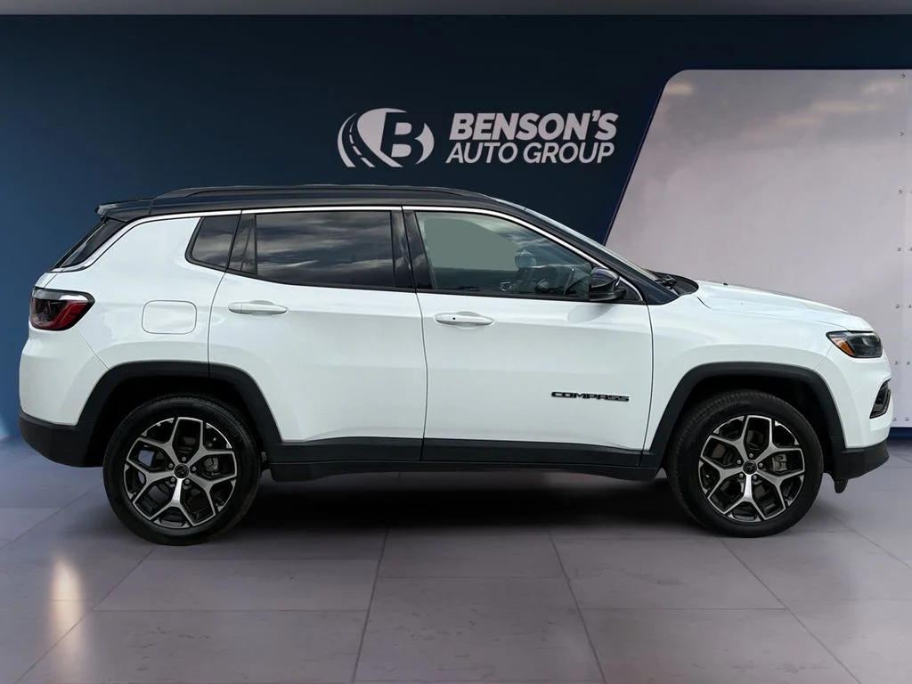 Used 2025 White Jeep Limited image 6
