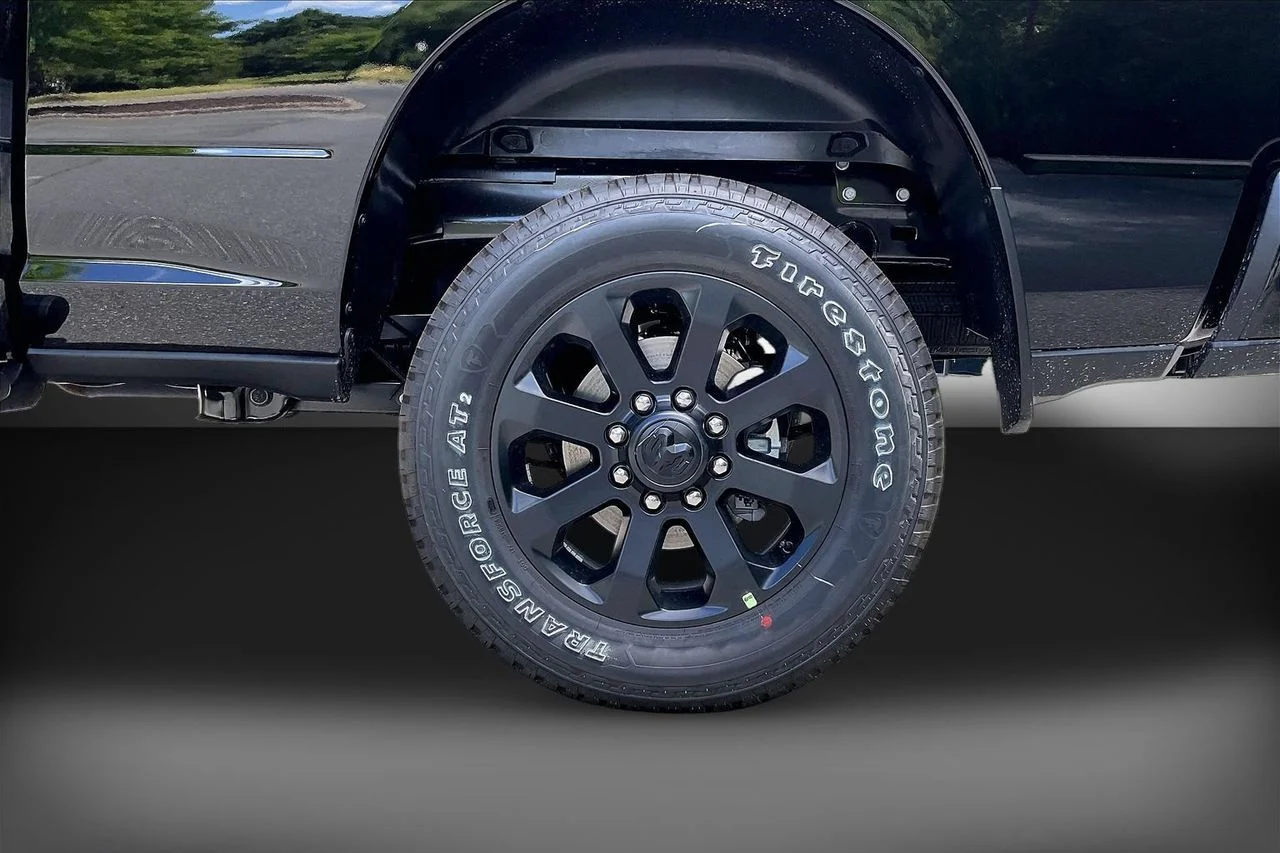 New 2026 Diamond Black Crystal Pearlcoat RAM  image 33