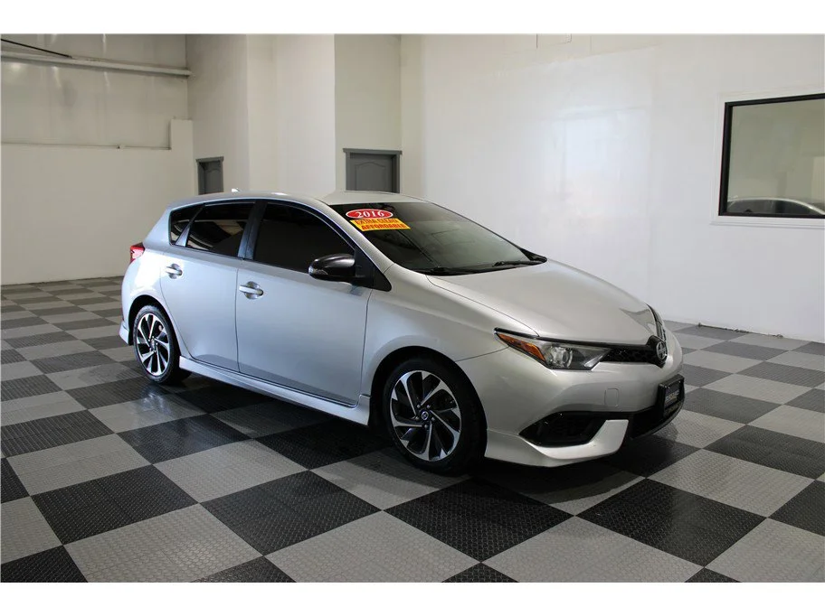 2016 Scion iM MT's photo