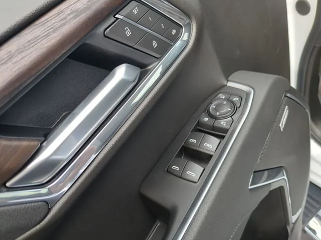New 2026 Glacier White Tricoat GMC SLT image 13