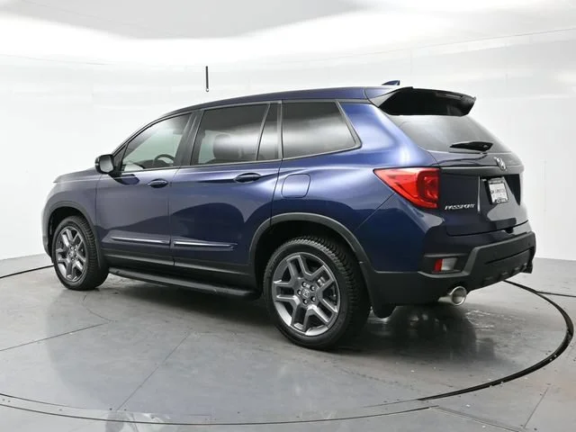 Used 2023 Blue Honda EX-L image 5
