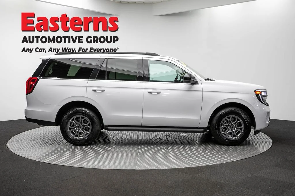 Used 2025 White Ford Active image 4