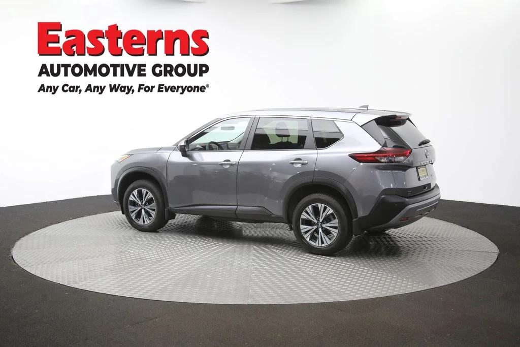 Used 2023 Gray Nissan SV image 61