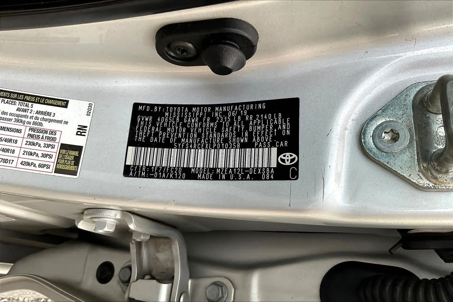 Used 2020 Classic Silver Metallic Toyota SE image 33