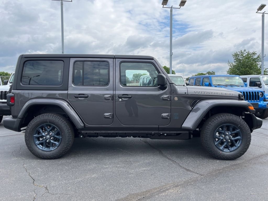 New 2026 Granite Crystal Metallic Clearcoat Jeep 85th Anniversary Edition image 49
