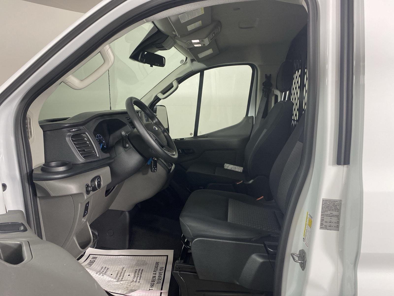 Used 2025 Oxford White Ford Base image 6