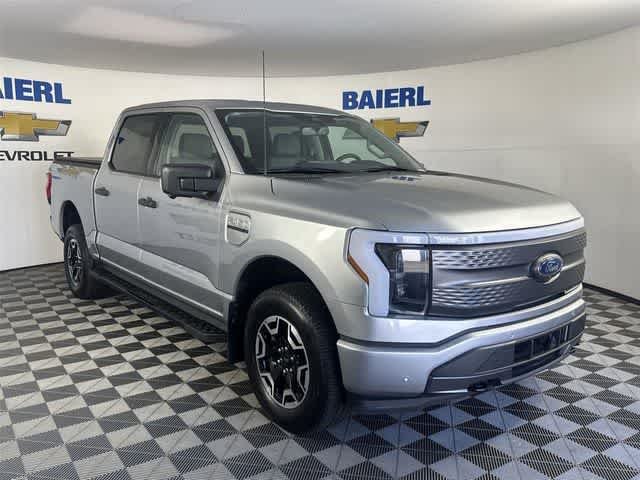 Used 2023 Iconic Silver Metallic Ford XLT image 7