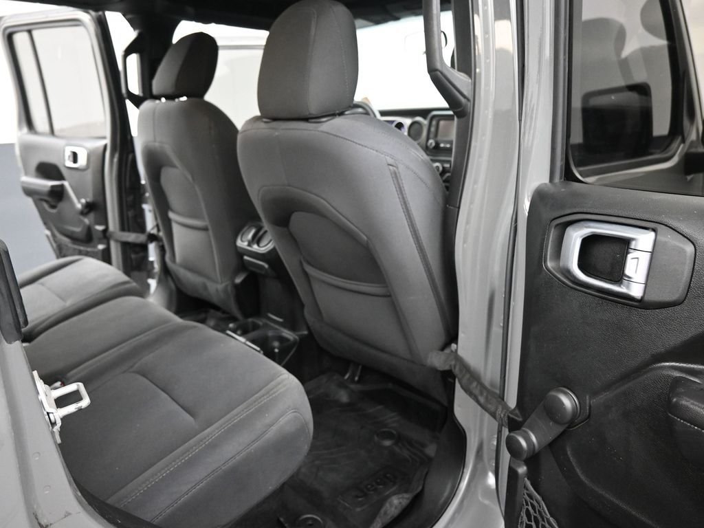 2021 Jeep Gladiator Sport - Photo 17