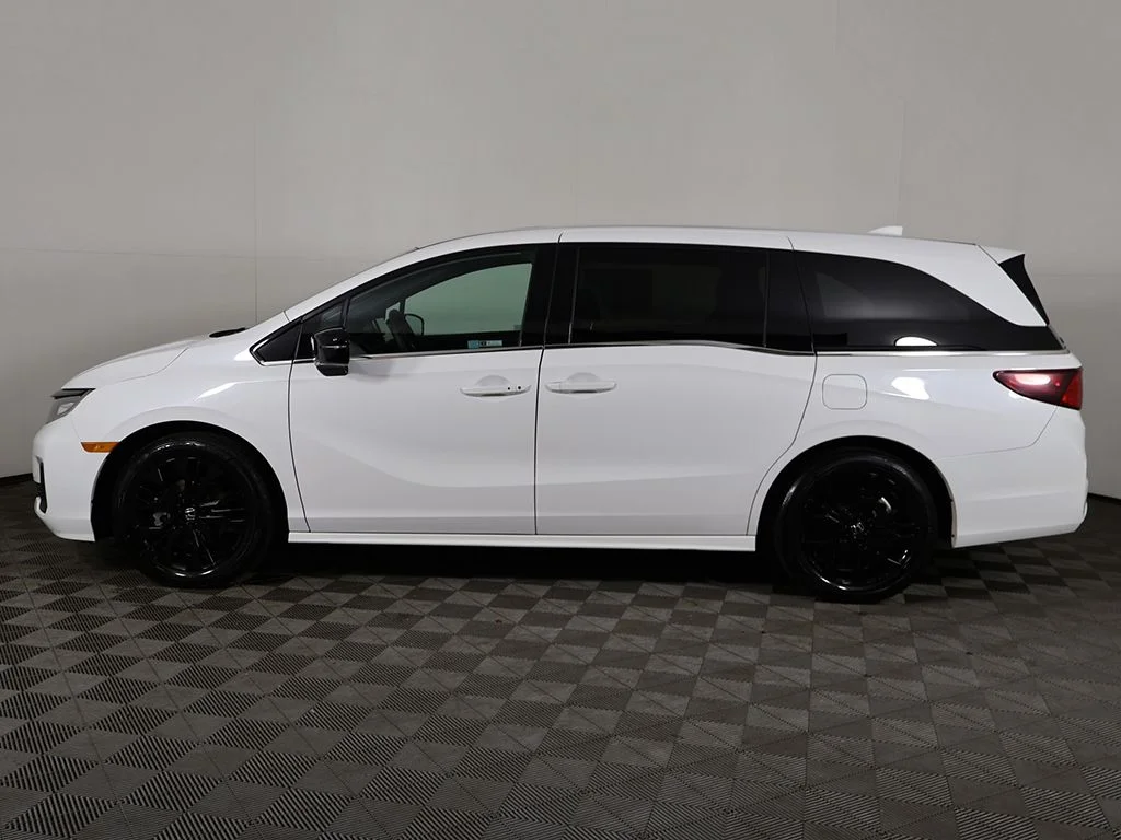 2026 Honda Odyssey Sport L - Photo 18