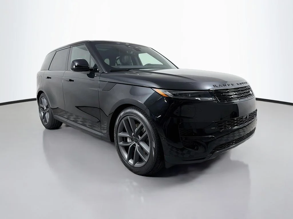 New 2027 Santorini Black Land Rover SE image 3