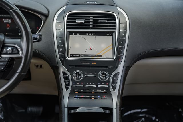 Used 2019 Brown Metallic Lincoln Reserve image 24