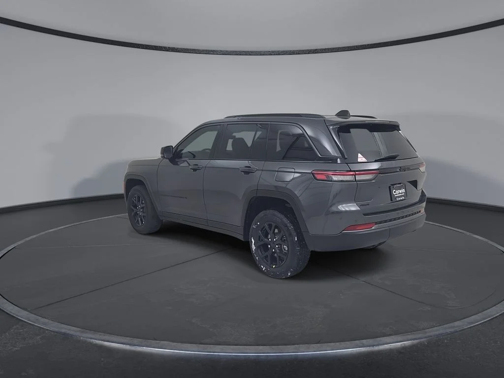 New 2026 Baltic Gray Metallic Clear-Coat Exterior Paint Jeep Altitude image 11