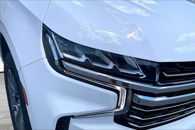 Used 2023 White Chevrolet LT image 32