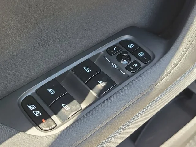 2024 Polestar 2 - Photo 21