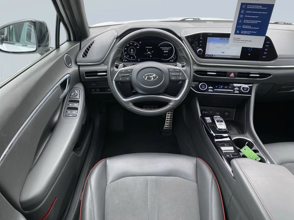 Used 2022 Quartz White Hyundai SEL Plus image 14