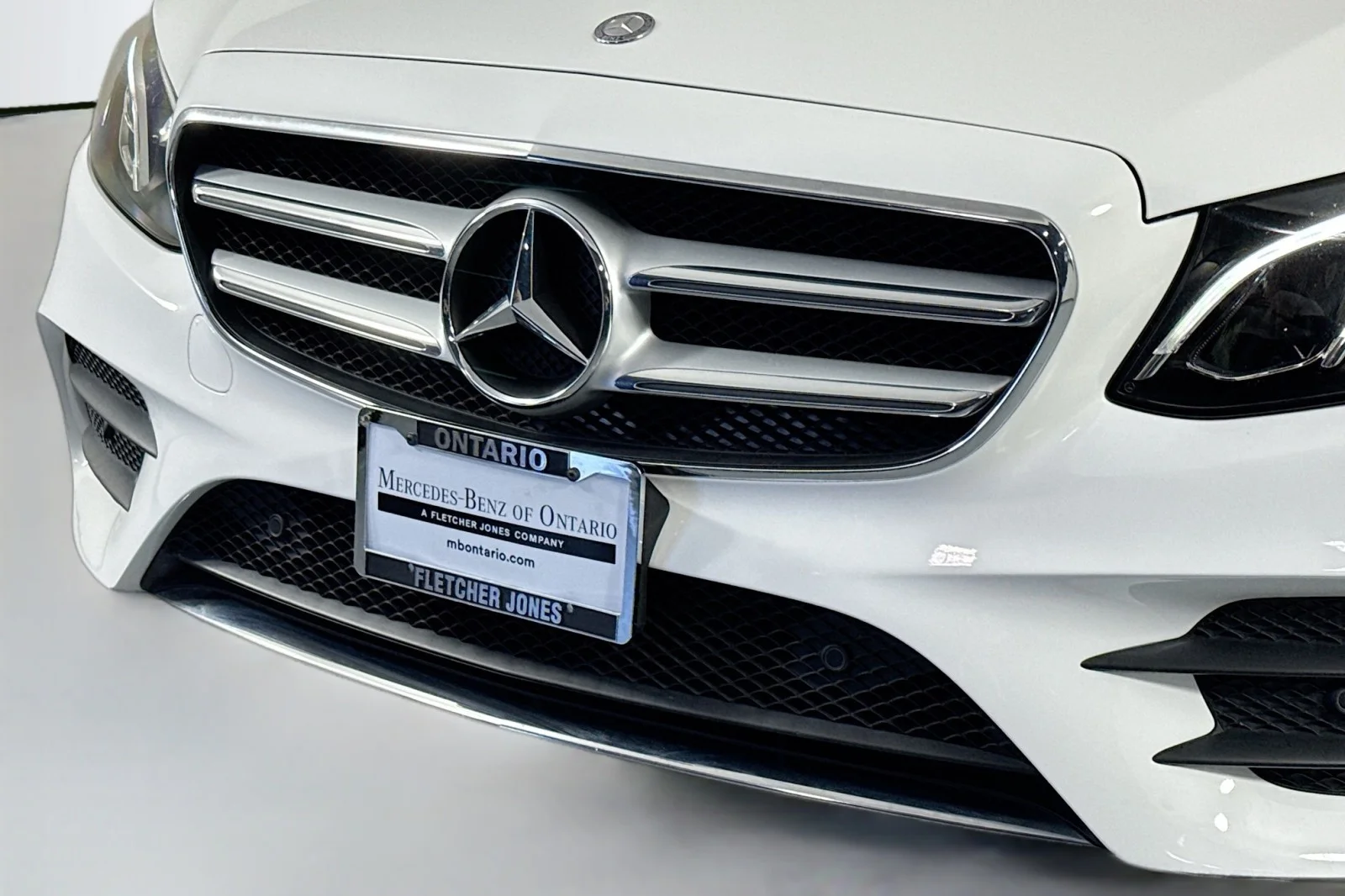 Used 2017 Polar White Mercedes-Benz E 300 Luxury image 13