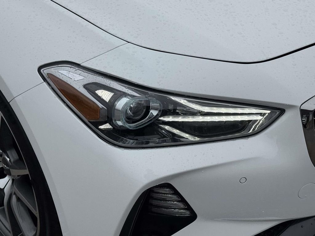 Used 2021 White Genesis 2.0T image 7