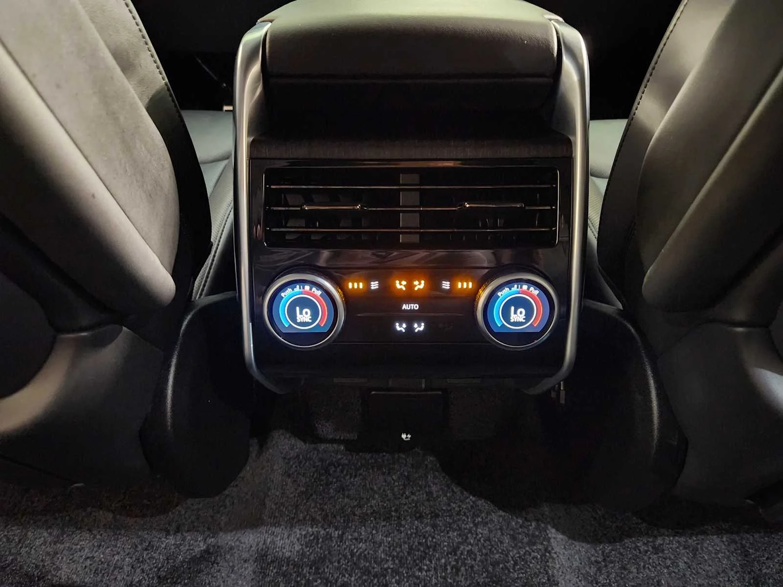 Used 2025 Santorini Black Metallic Land Rover Autobiography image 53