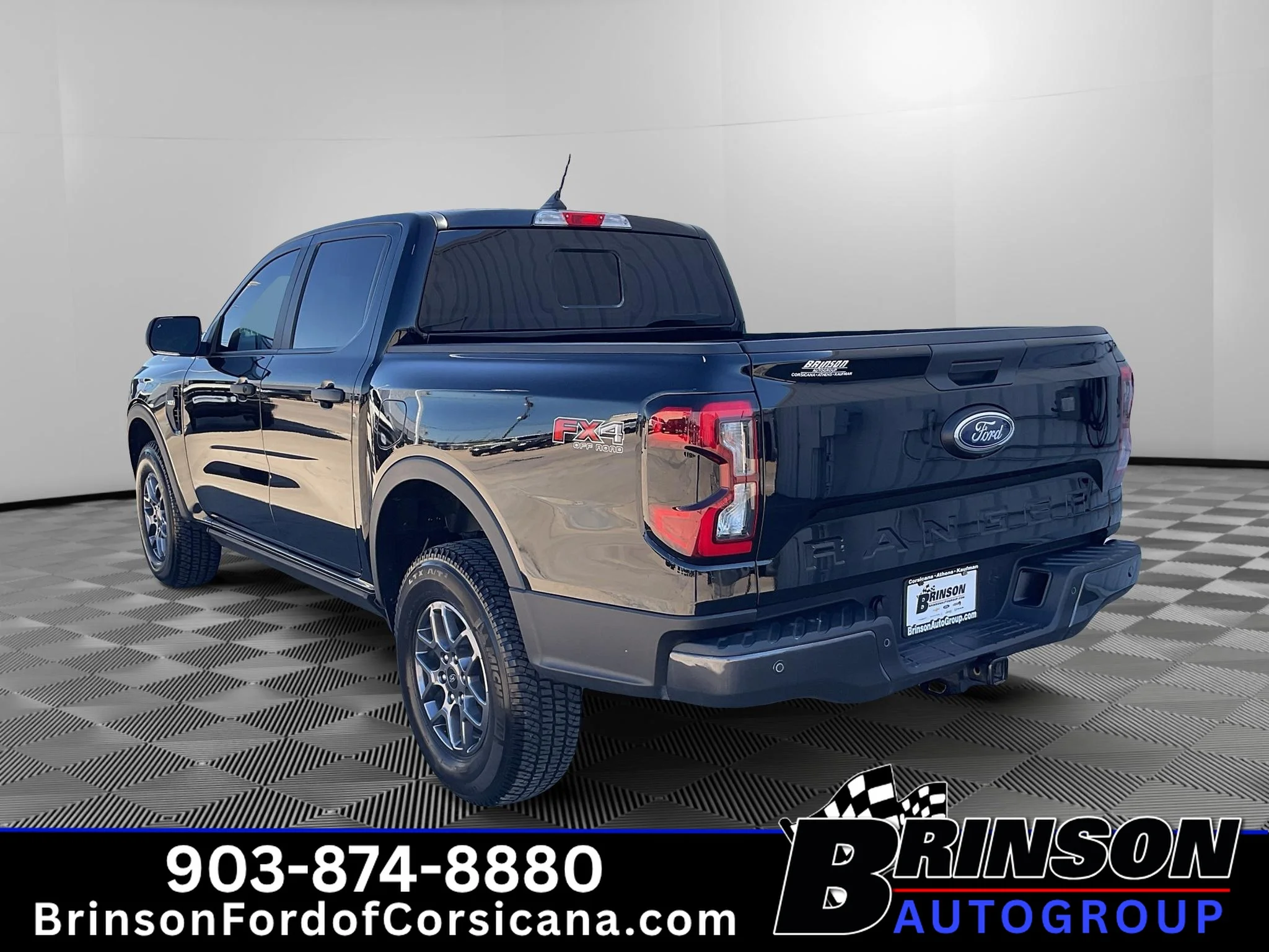 Used 2025 Shadow Black Ford XLT image 5