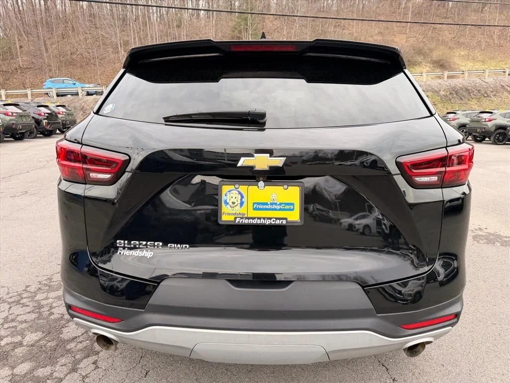 Used 2025 Black Chevrolet LT image 16