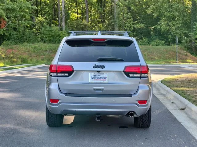 Used 2019 Silver Jeep Altitude image 12