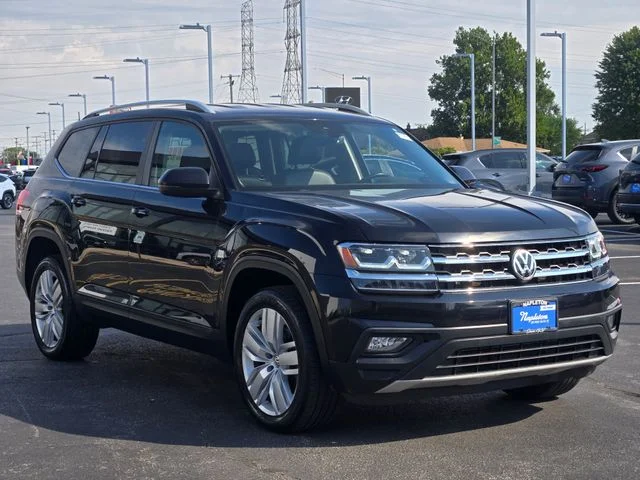 Used 2019 Black Volkswagen 3.6L V6 SE image 3