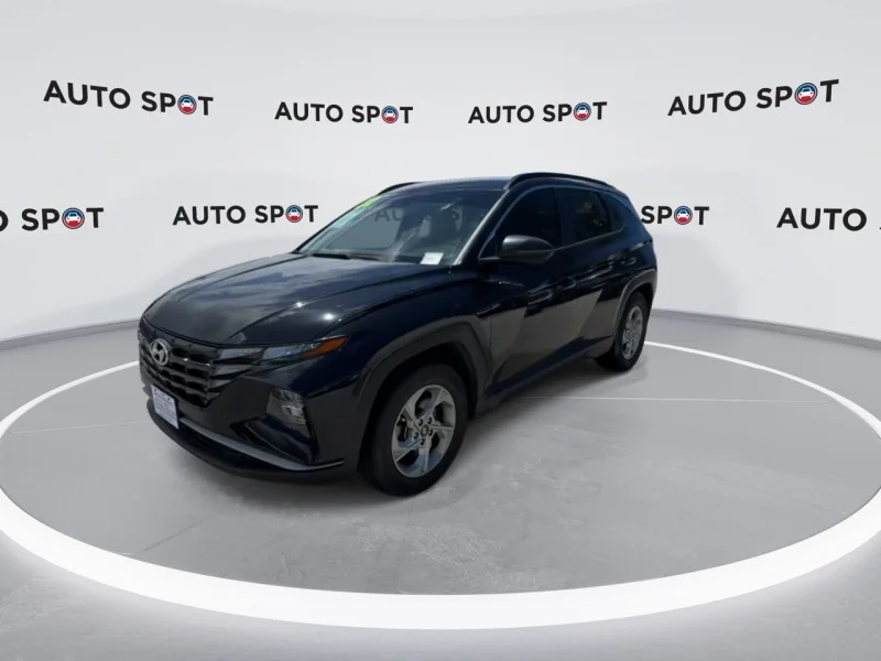 Used 2022 Black Hyundai SEL image 7