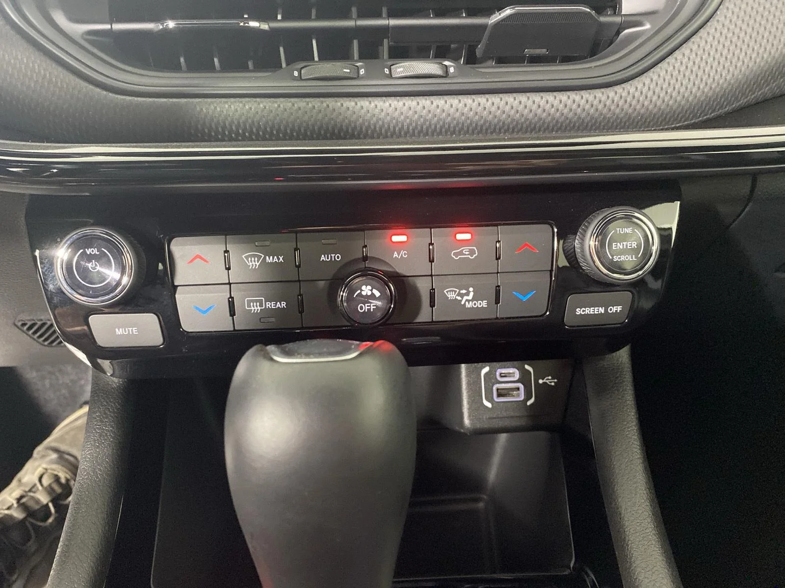 Used 2026 Bright White Clearcoat Jeep Limited image 28